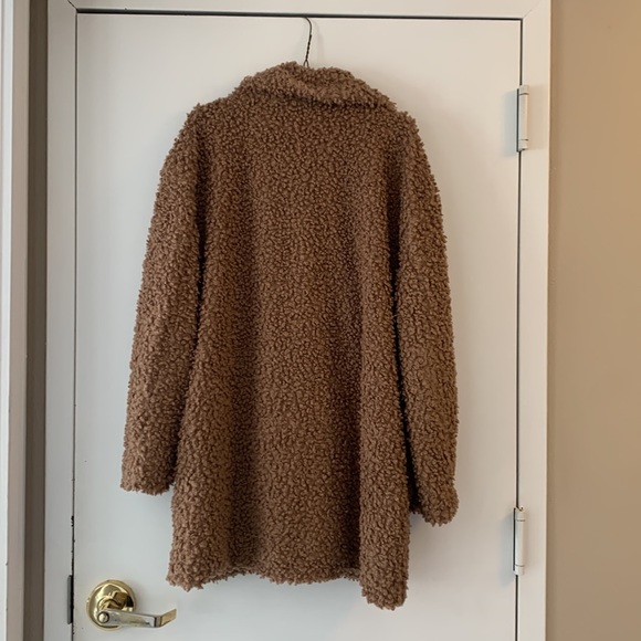 Garage fuzzy coat - Picture 4 of 6